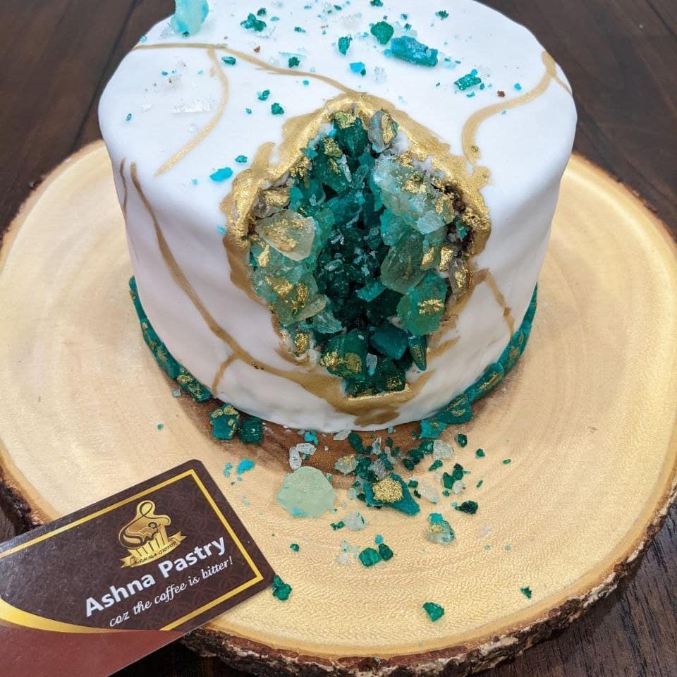 White Fondant Cake